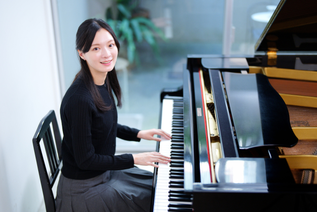 楽器シリーズ|ピアノ編:それは伴奏ではなく“楽曲の設計図”。一音の配置で「想いの届き方」はここまで変わる