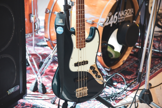 屋外会場でも音が痩せない！踊り子のキレを後押しする「ベース・ドラム・和太鼓」の黄金比